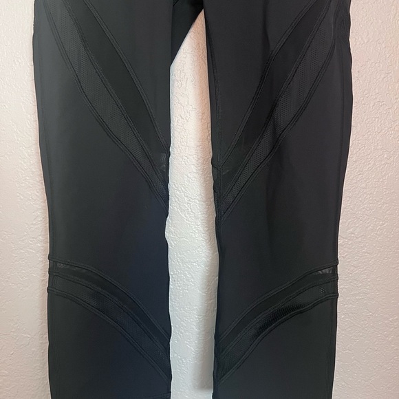 Lululemon Wunder under HR Crop Mesh Leggings - Picture 4 of 9